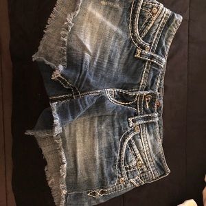 Rock Revival Scarlett Shorts size 28